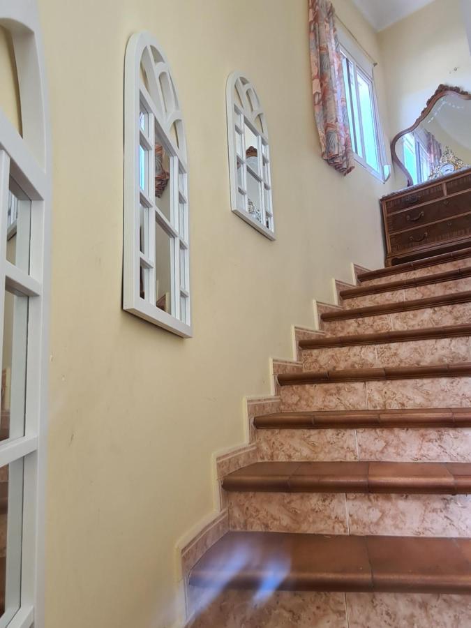 Villa Chateau Angelique Montroy Exterior foto